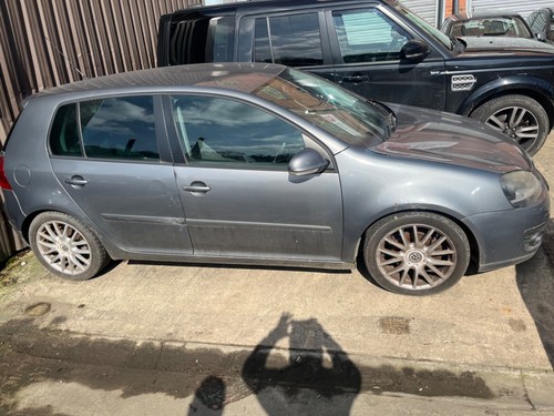 Breaking full car golf - car,